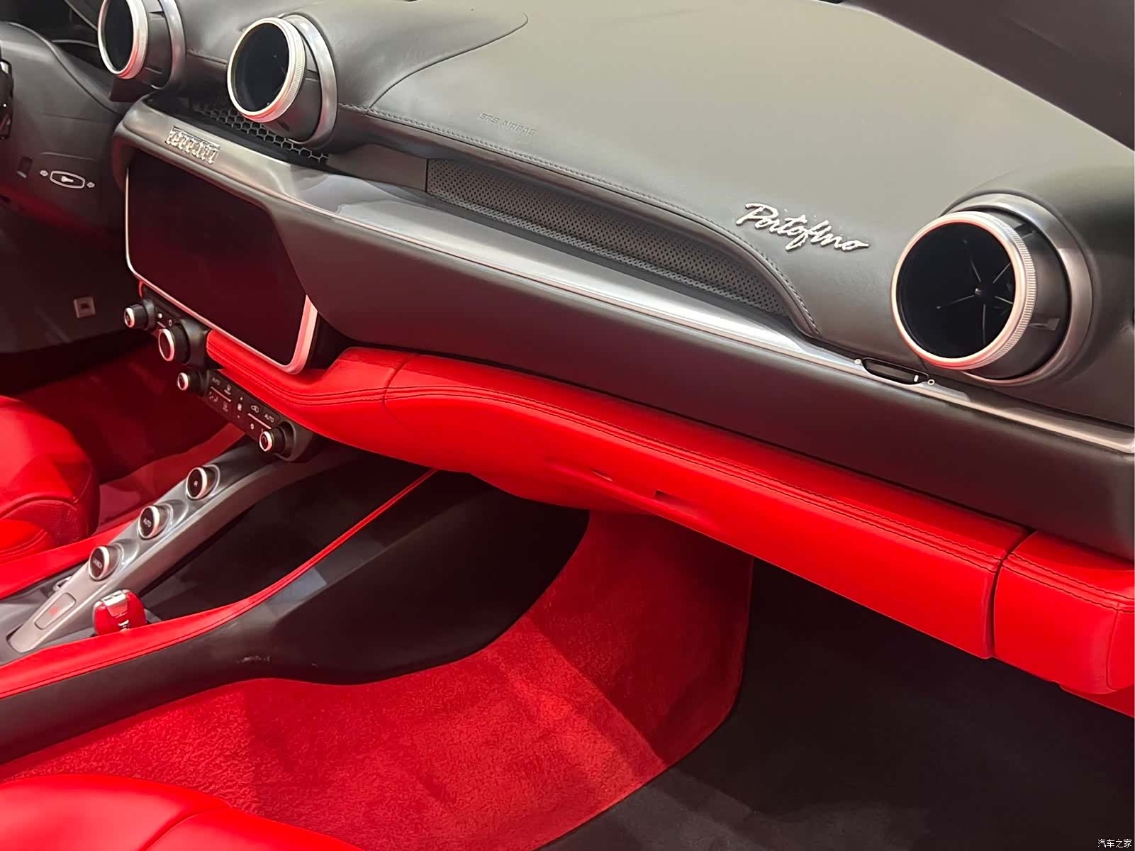 Ferrari Portofino, 2019 11