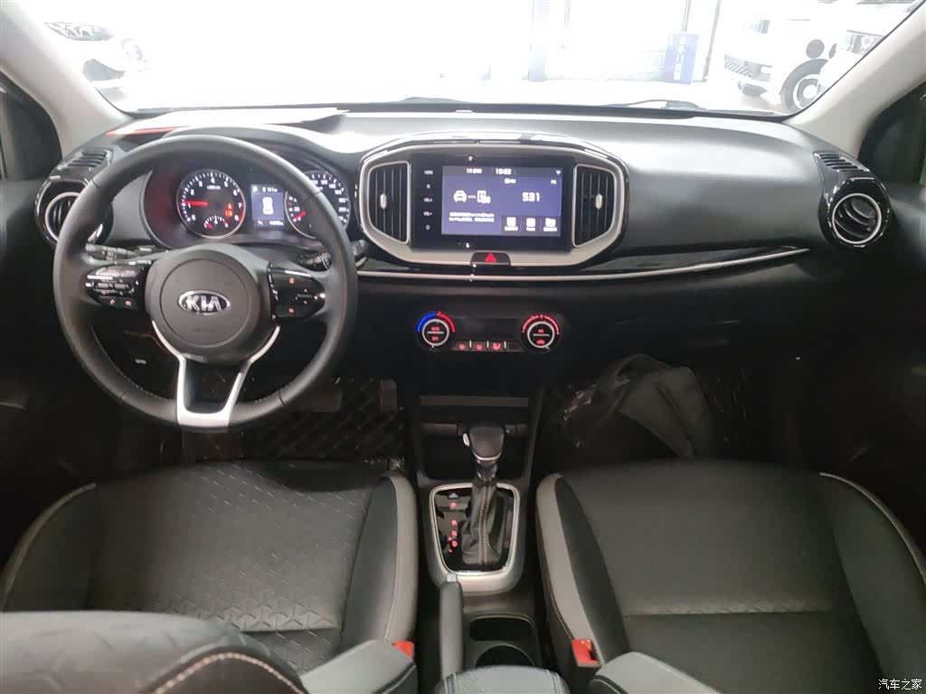 Kia KX1, 2018 12