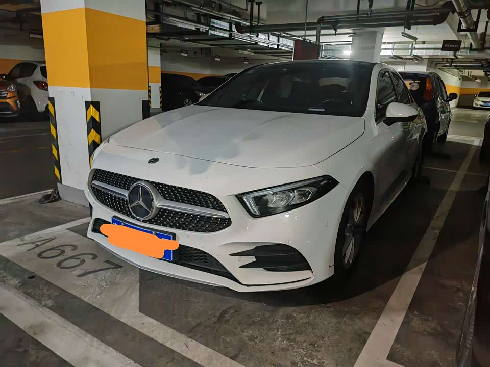 Mercedes-Benz Class A Mercedes-Benz Class A