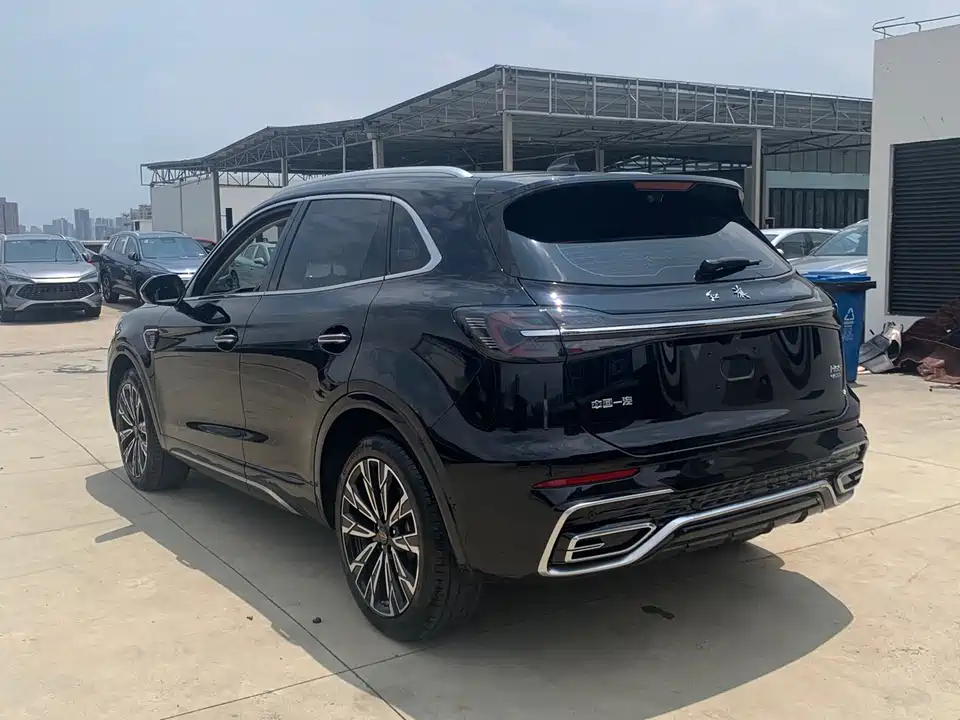 Hongqi HS5