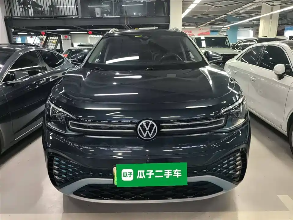 Volkswagen ID.6 CROZZ