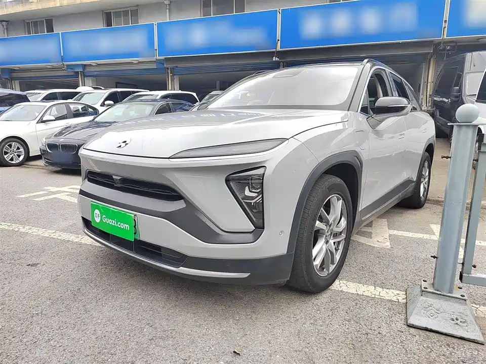 NIO ES6