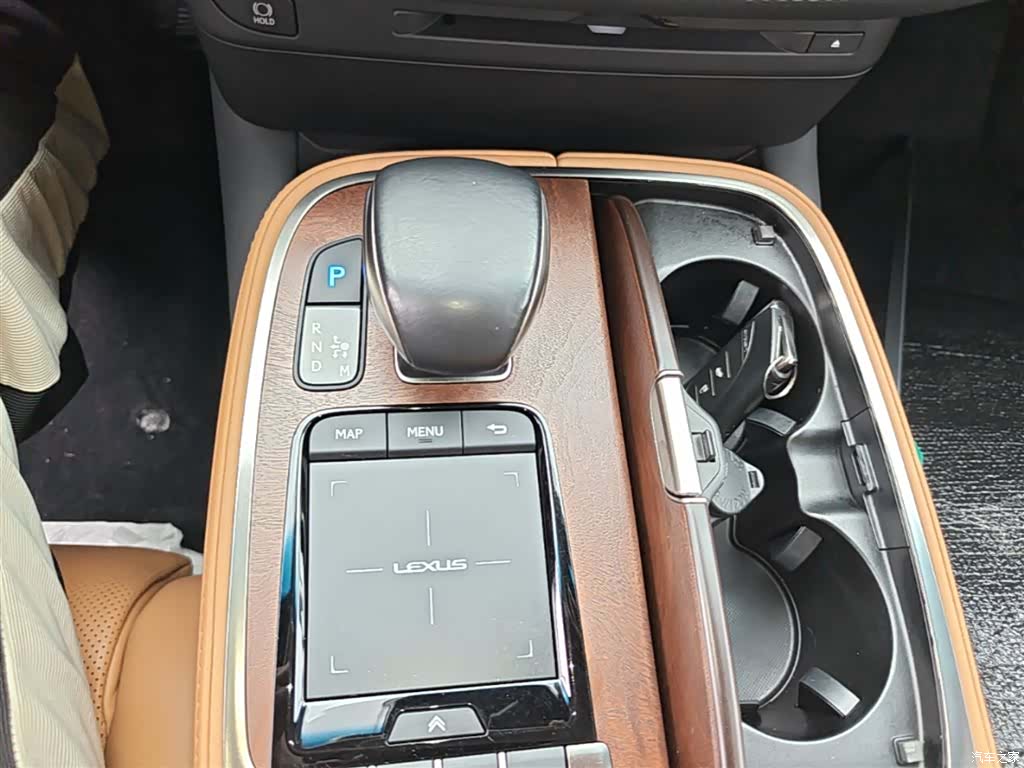 Lexus LS, 2021 14