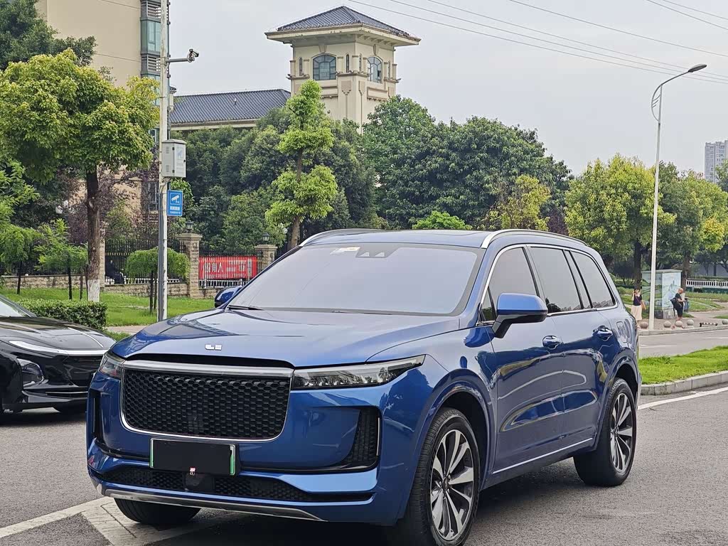Li Auto ONE
