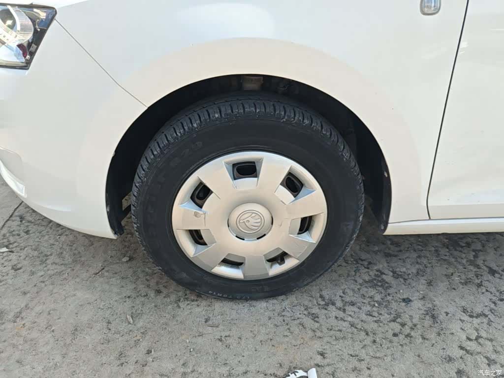 Skoda Rapid, 2017 23
