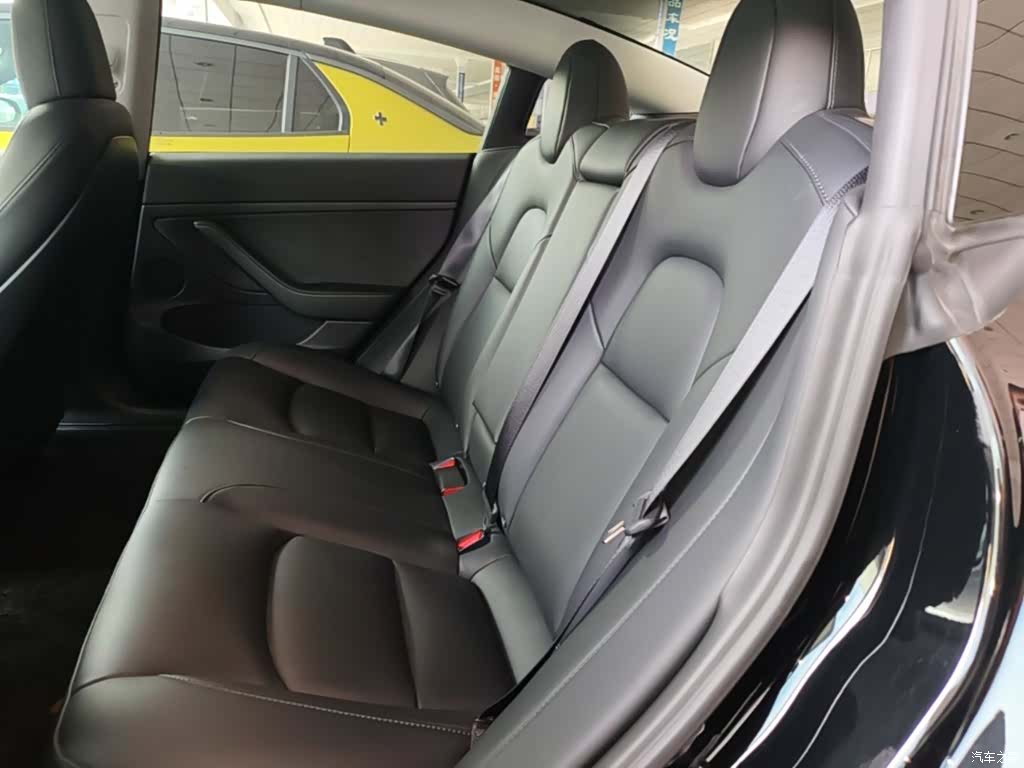 Tesla Model 3, 2021 17