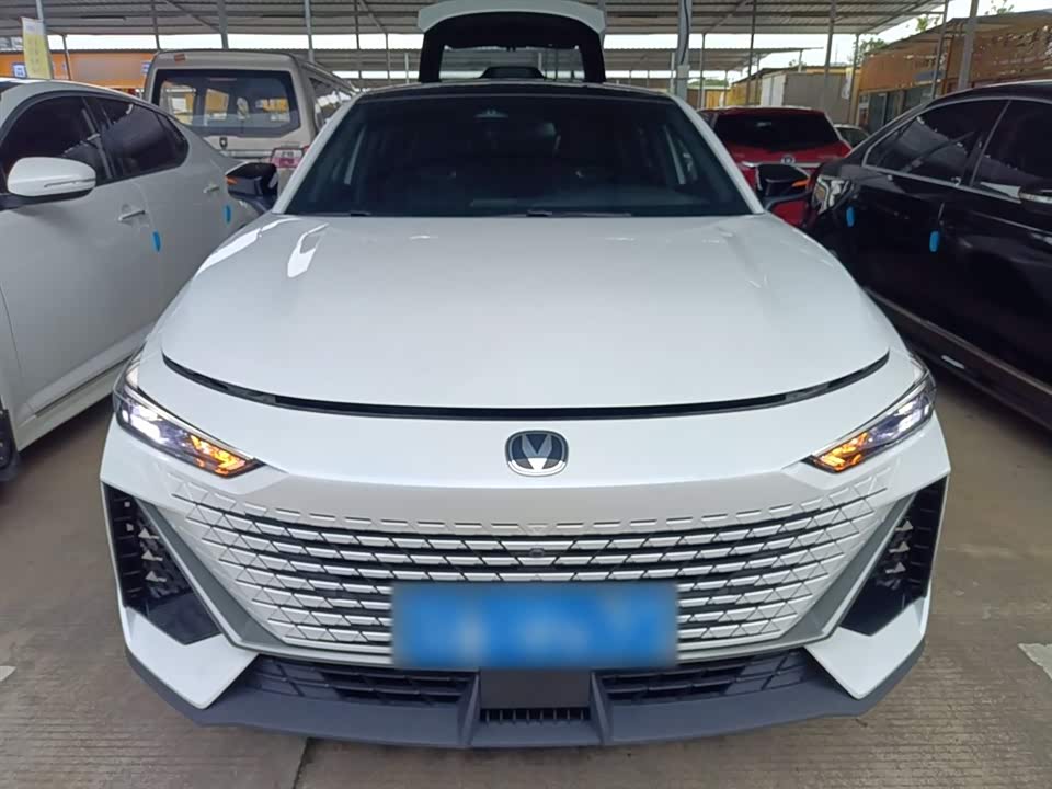 Changan UNI-V Changan UNI-V