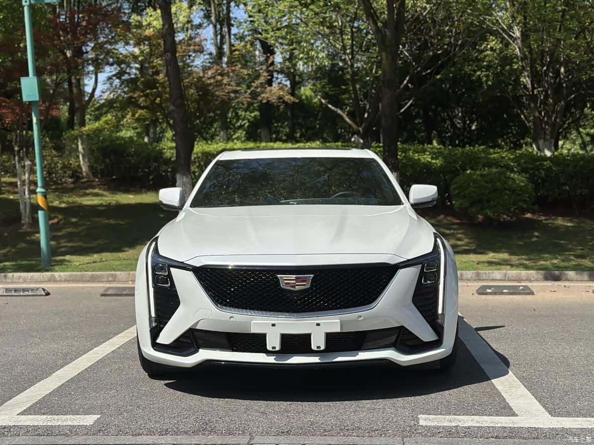 Cadillac CT5, 2024 1