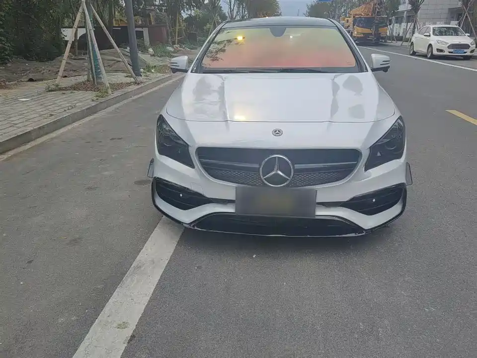 Mercedes-Benz CLA
