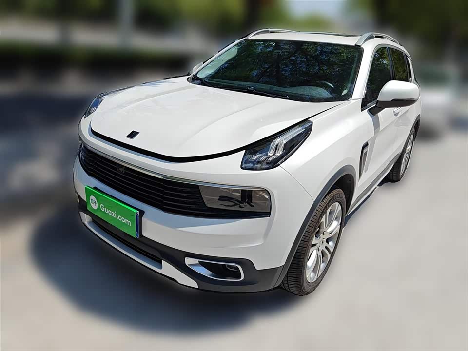 Lynk & Co 01