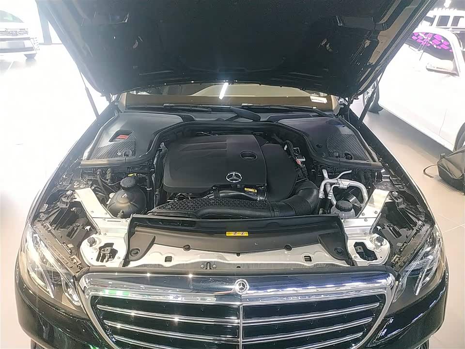 Mercedes-Benz E-class Mercedes-Benz E-class