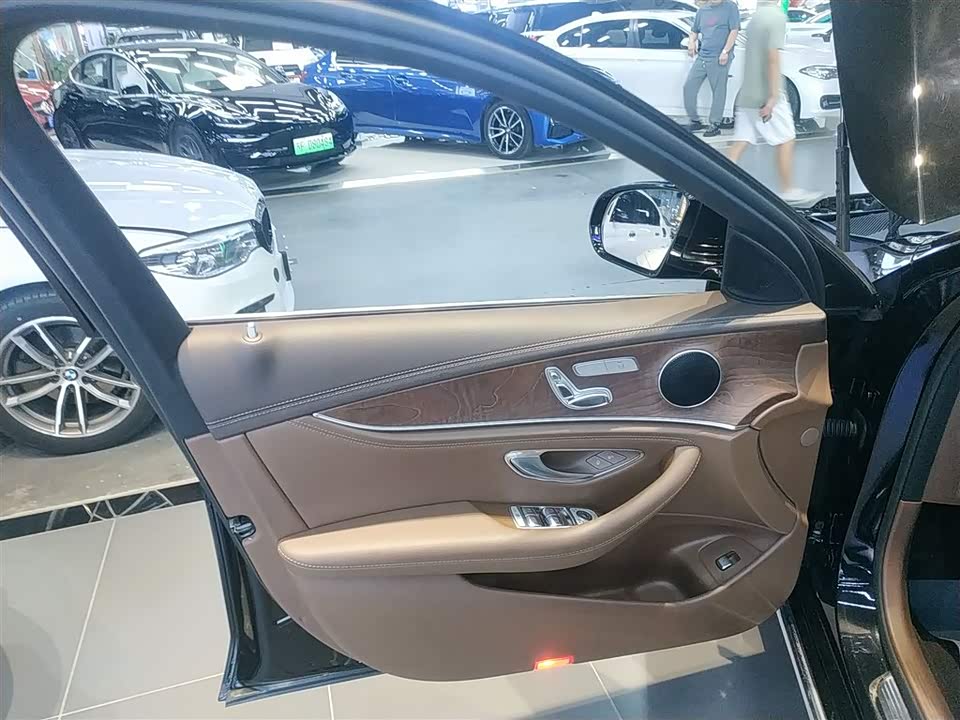 Mercedes-Benz E-class Mercedes-Benz E-class