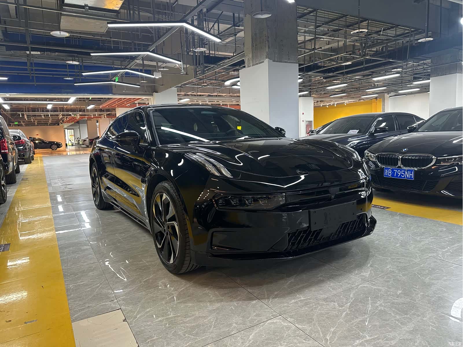 Zeekr 001, 2022 3