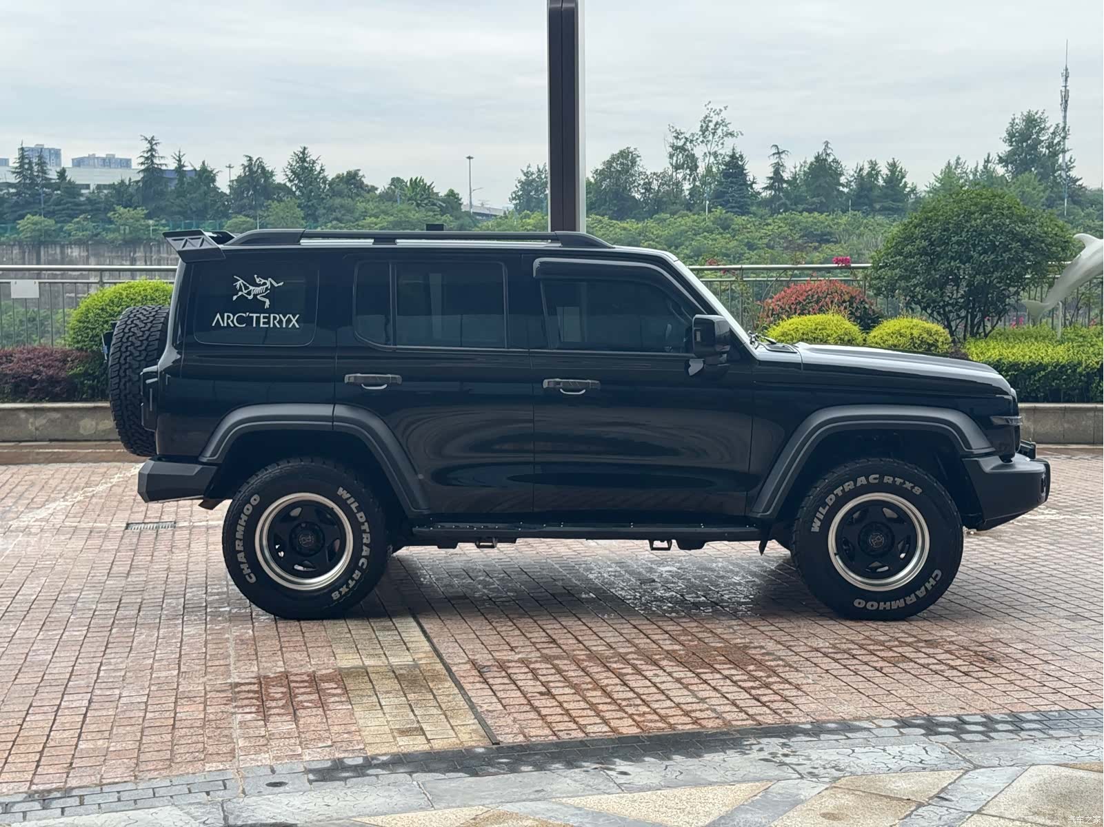 Tank 300, 2023 8