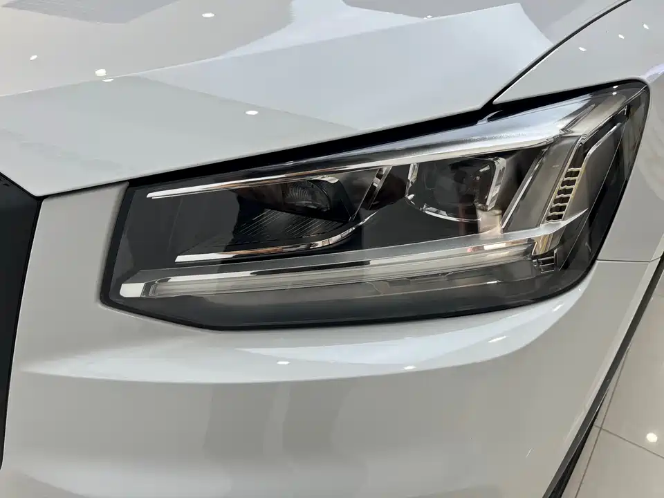Audi Q2L Audi Q2L
