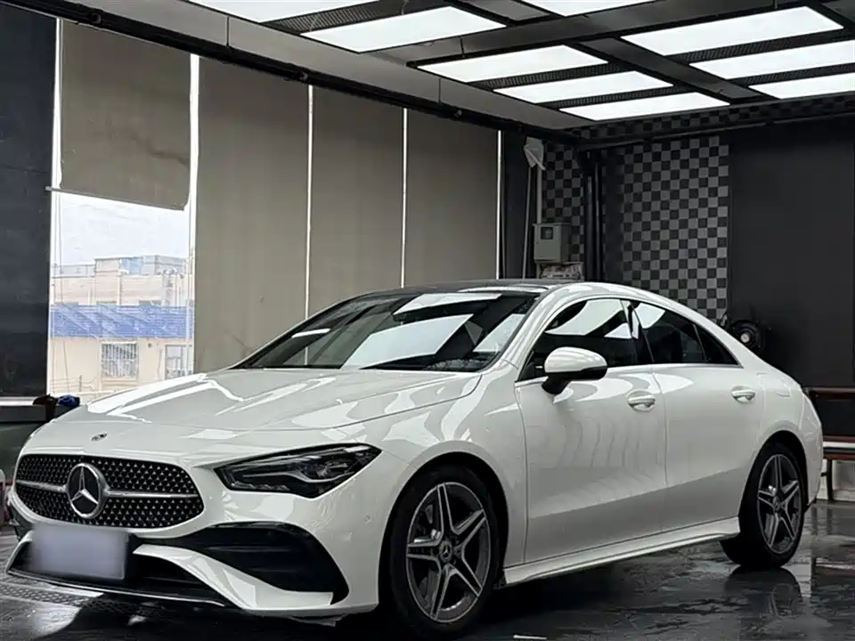 Mercedes-Benz CLA