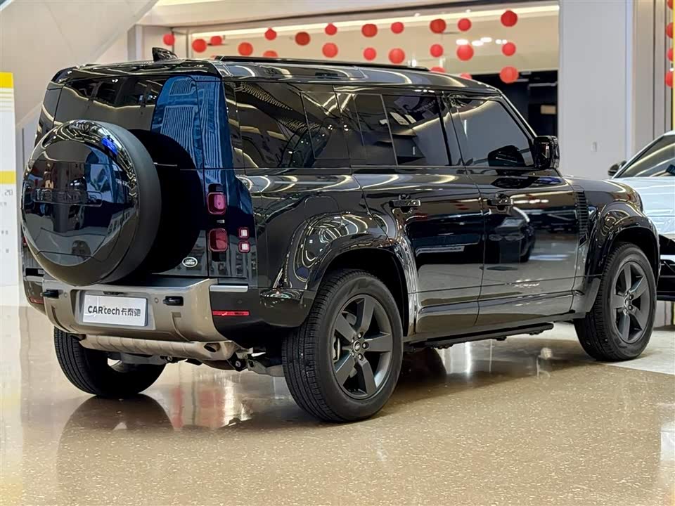 Land Rover guard