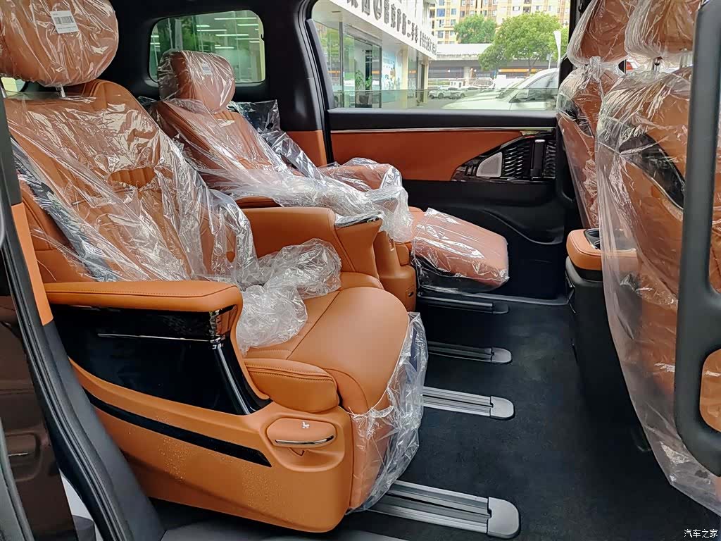 Trumpchi E9, 2026 11