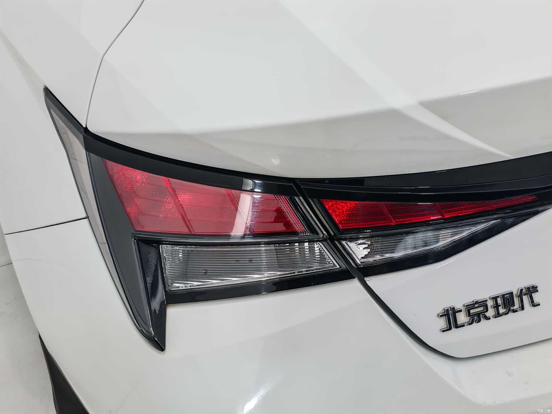 Hyundai Elantra, 2021 12