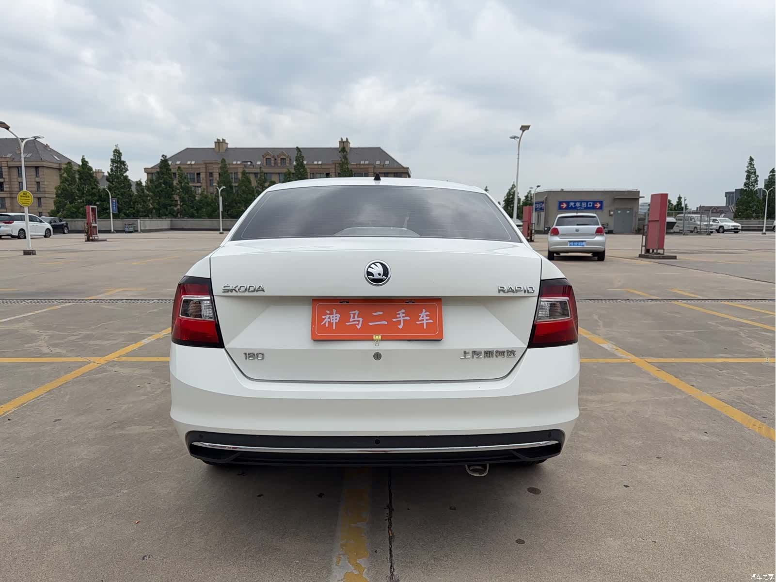 Skoda Rapid, 2018 все фото