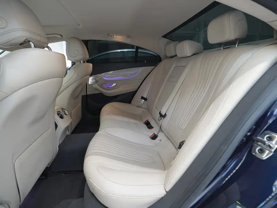 Mercedes-Benz CLS Mercedes-Benz CLS