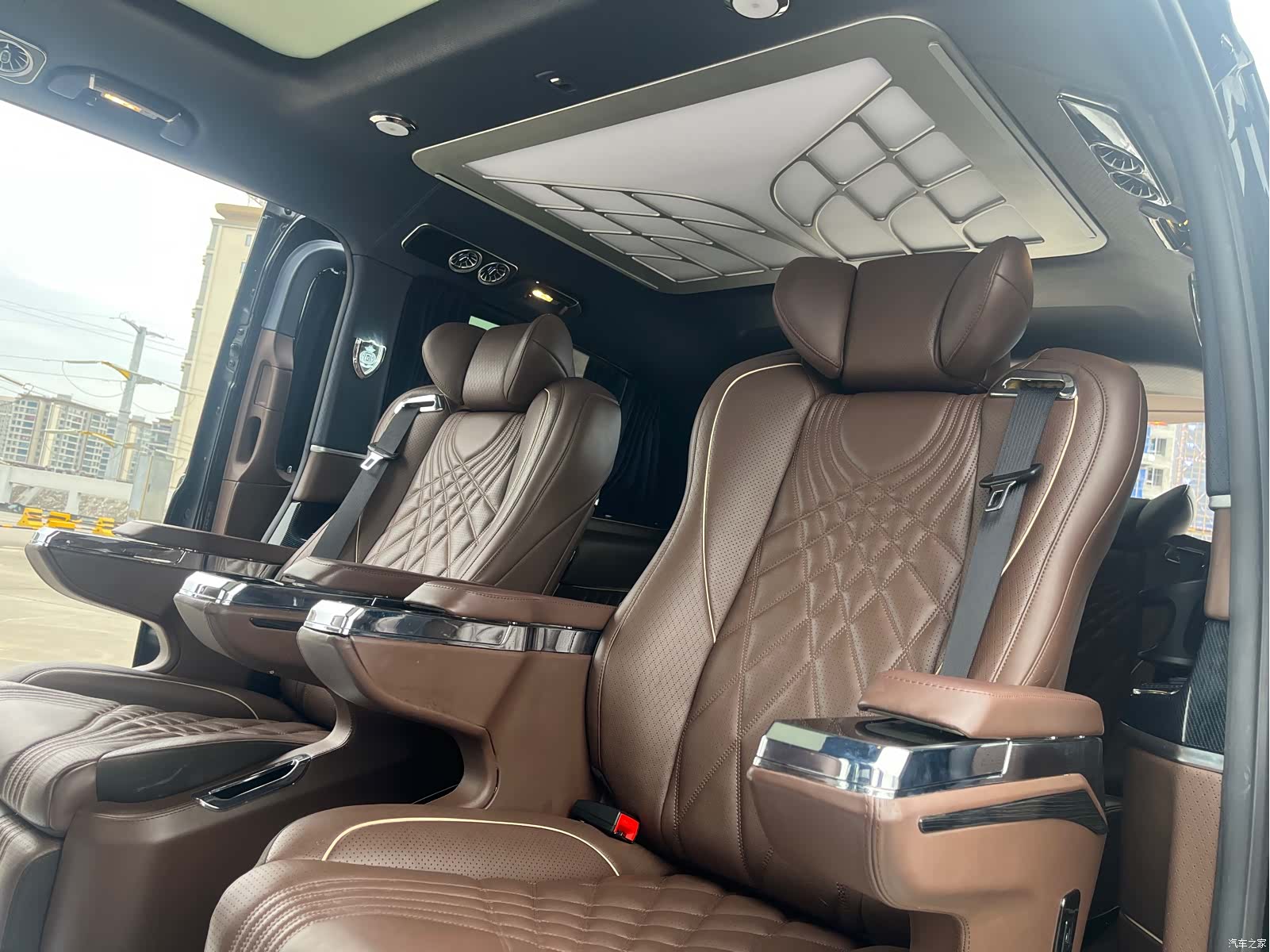 Mercedes-Benz V-Class, 2021 10