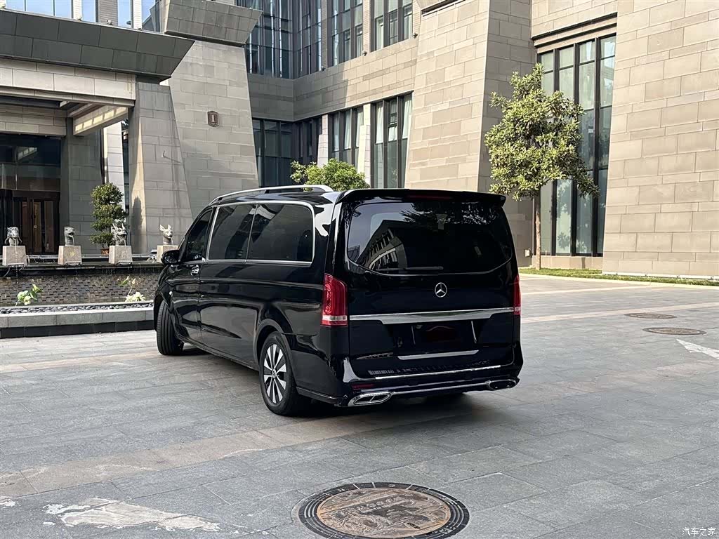 Mercedes-Benz 9, 2021 9