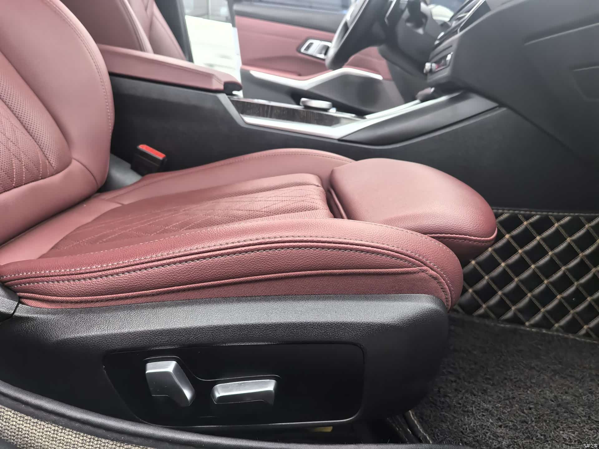 BMW 3 Series, 2023 11