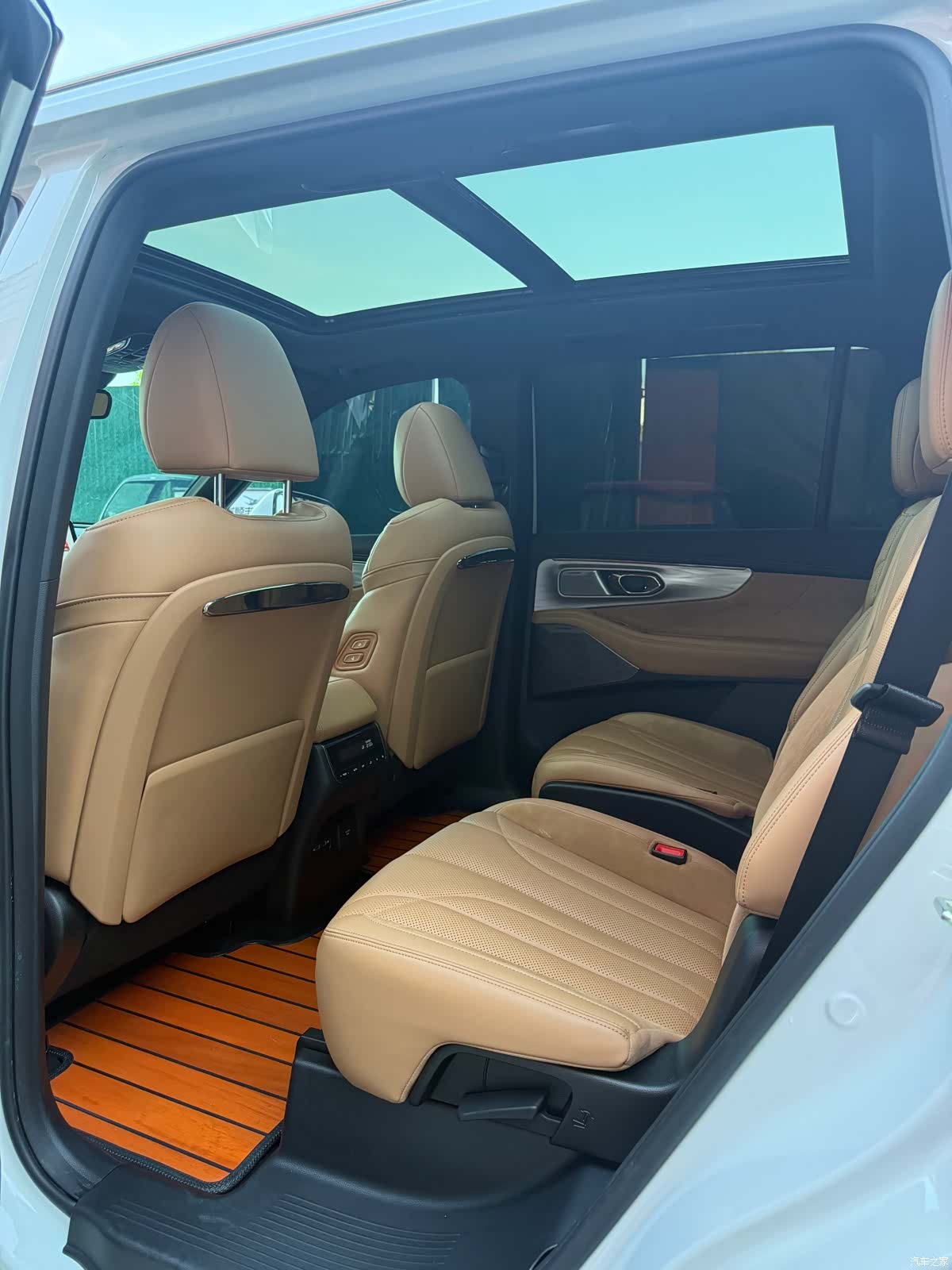 Trumpchi ES9, 2023 8