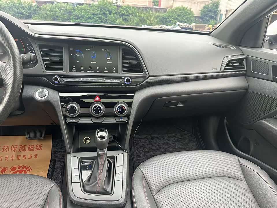 Hyundai Lead