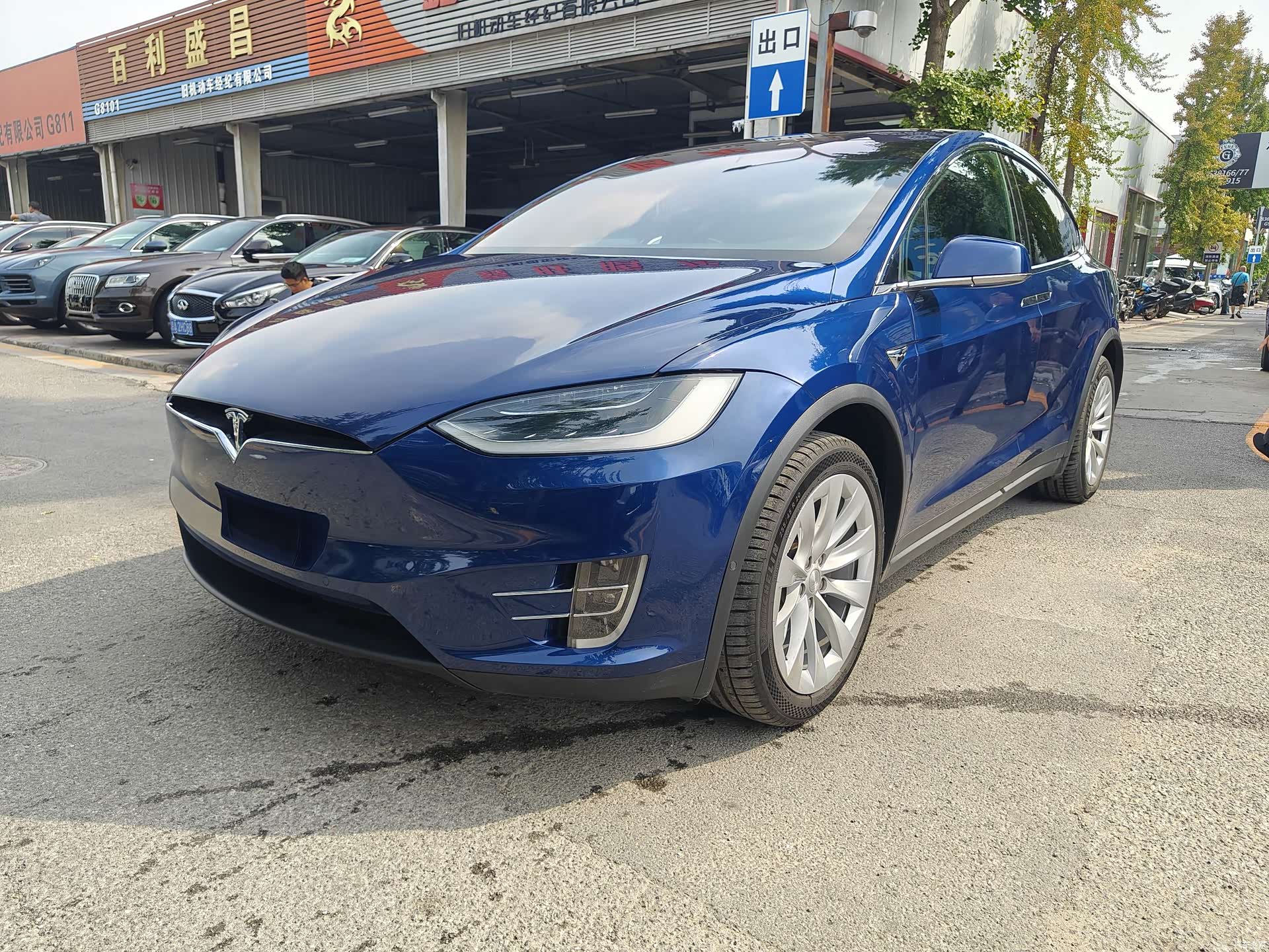 Tesla Model X, 2019 1