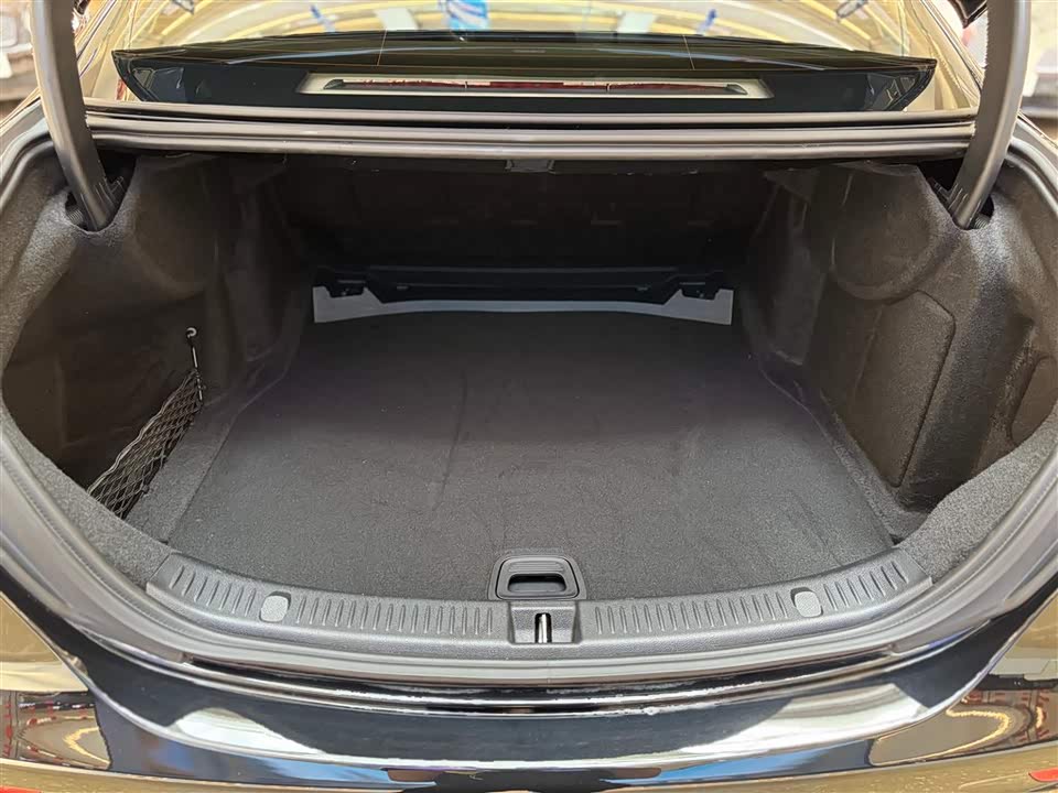 Mercedes-Benz E-class Mercedes-Benz E-class