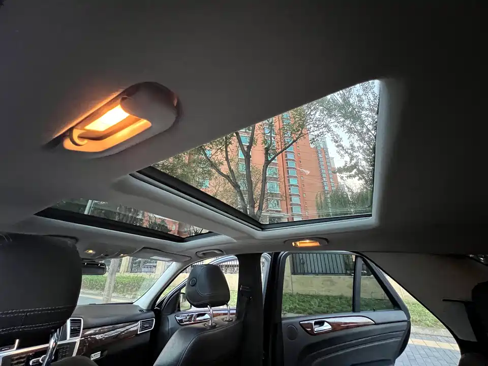 Mercedes-Benz M class