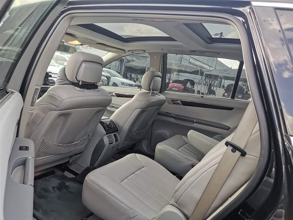 Mercedes-Benz R-class