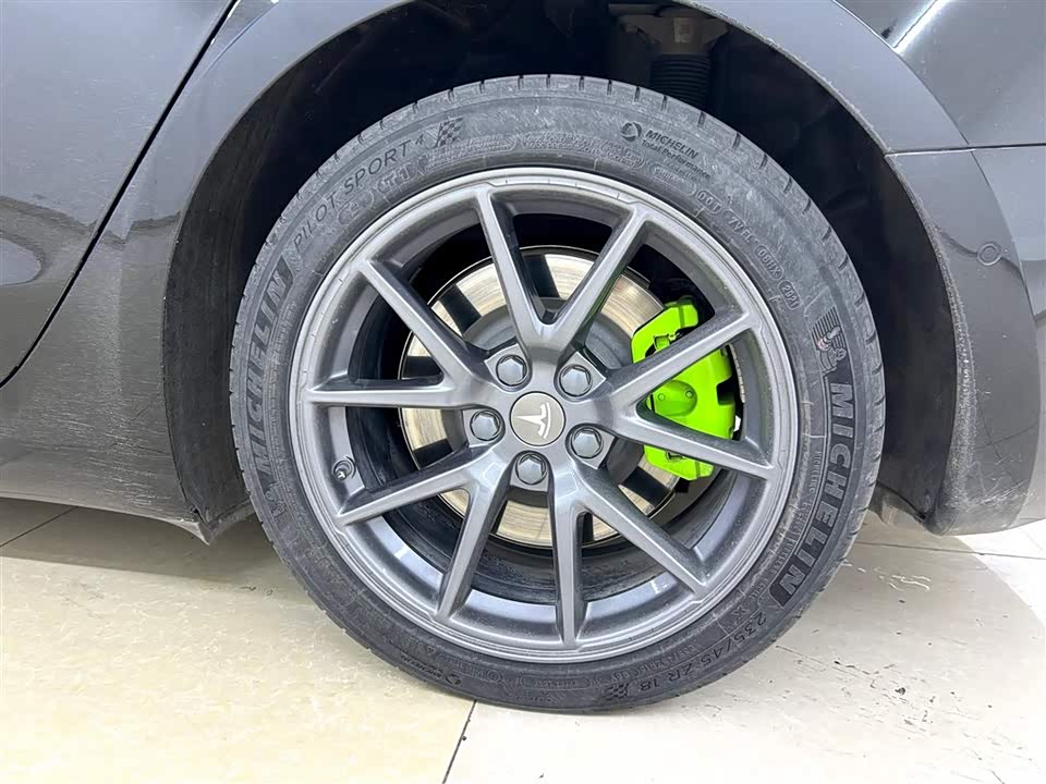 Tesla Model 3 Tesla Model 3