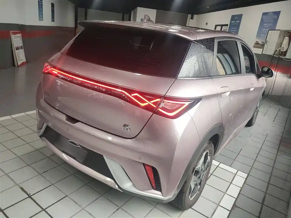 BYD dolphin