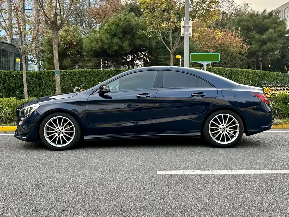 Mercedes-Benz CLA