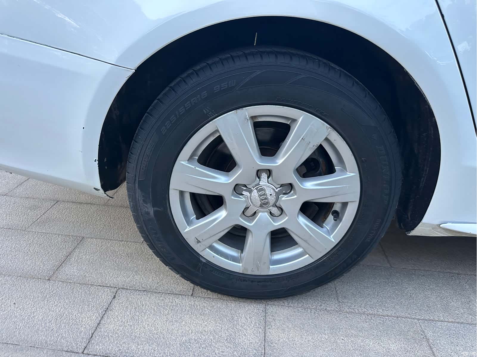 Audi A4L, 2011 14