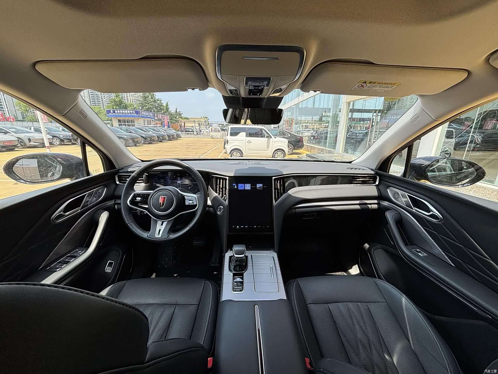 Hongqi HS7, 2024 11