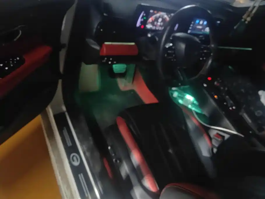 Trumpchi Shadow Leopard