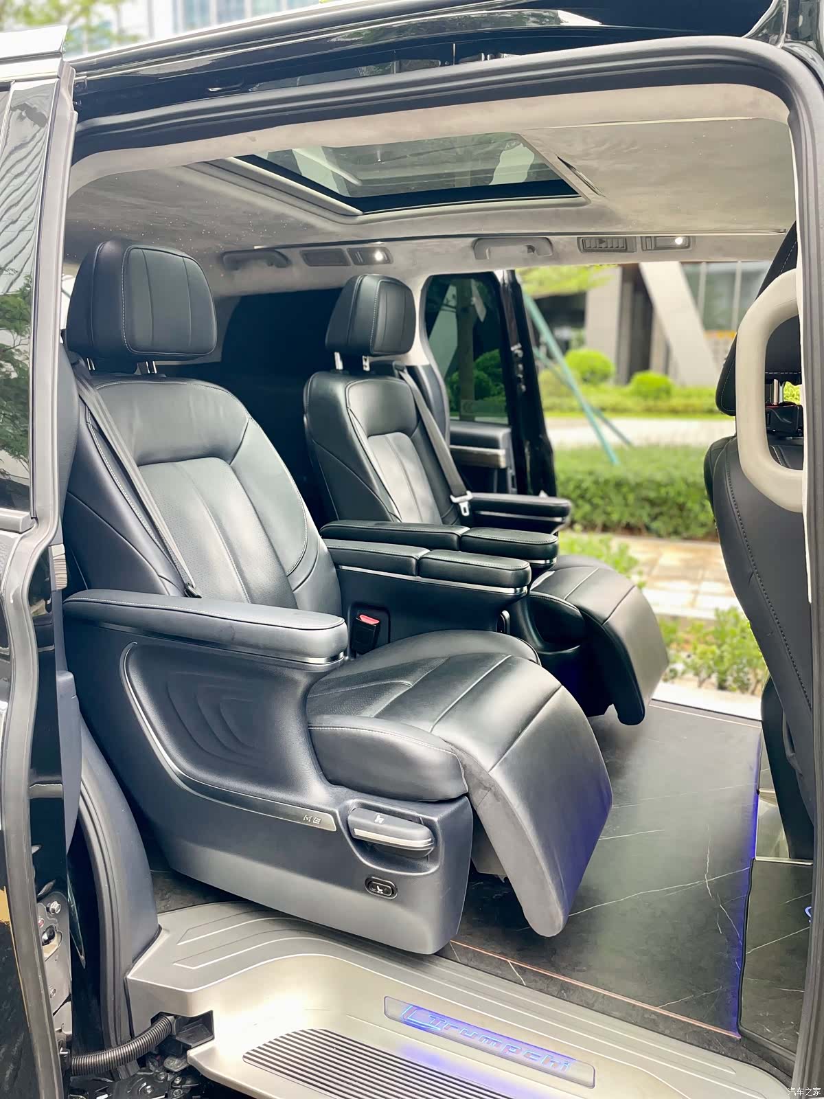 Trumpchi M8, 2023 34
