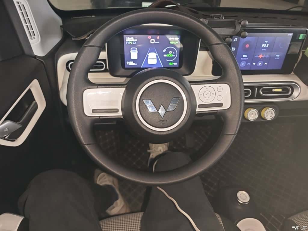 Wuling MINIEV, 2024 11
