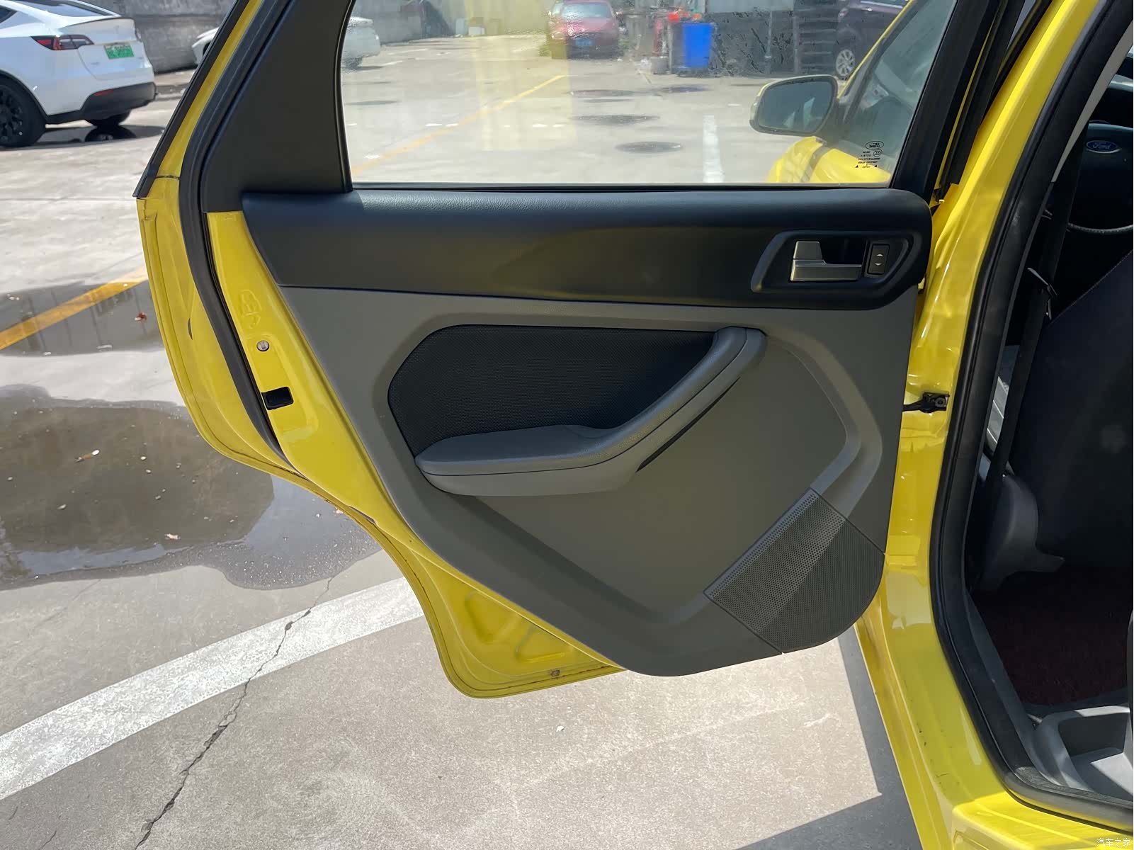 Ford Focus, 2014 11