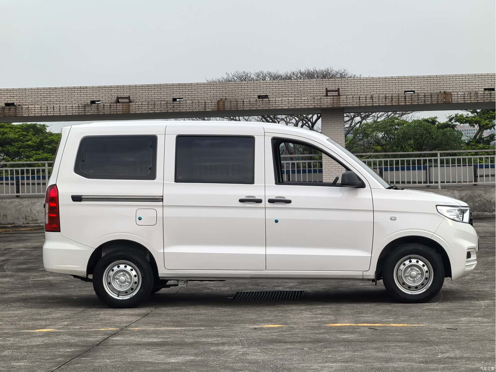 Wuling Hongguang, 2026 4