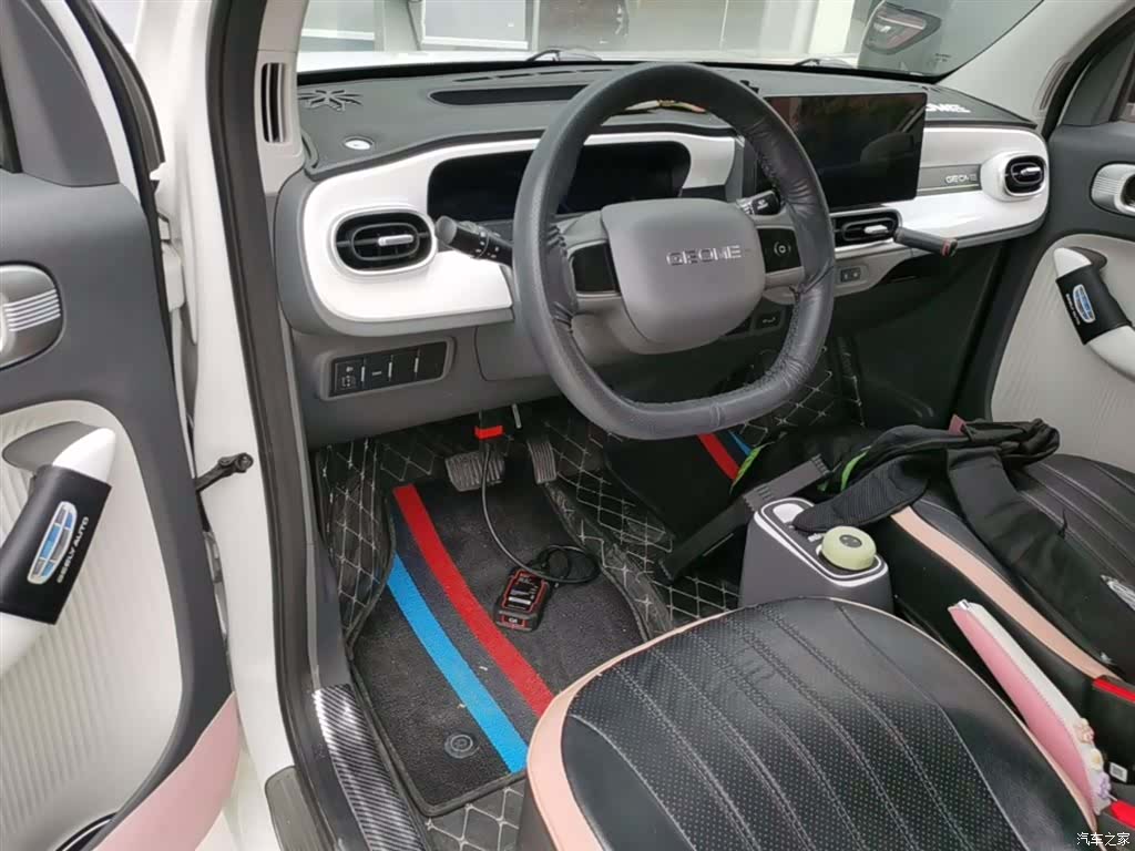 Geely Panda, 2025 10