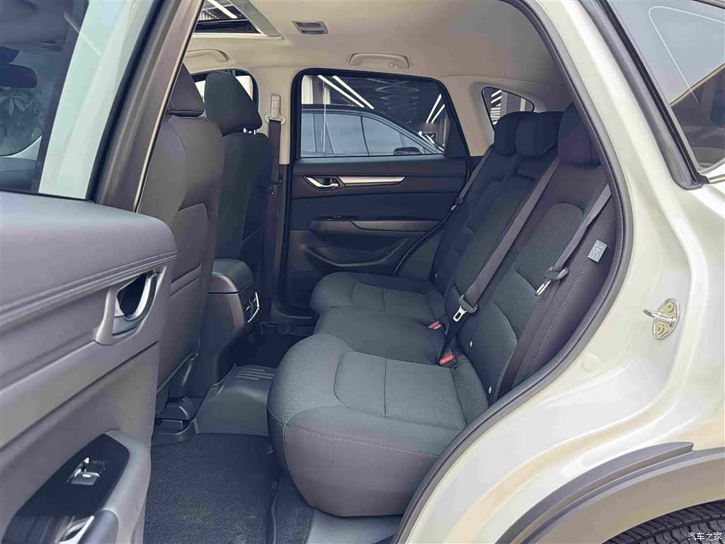 Mazda CX-5, 2025 11