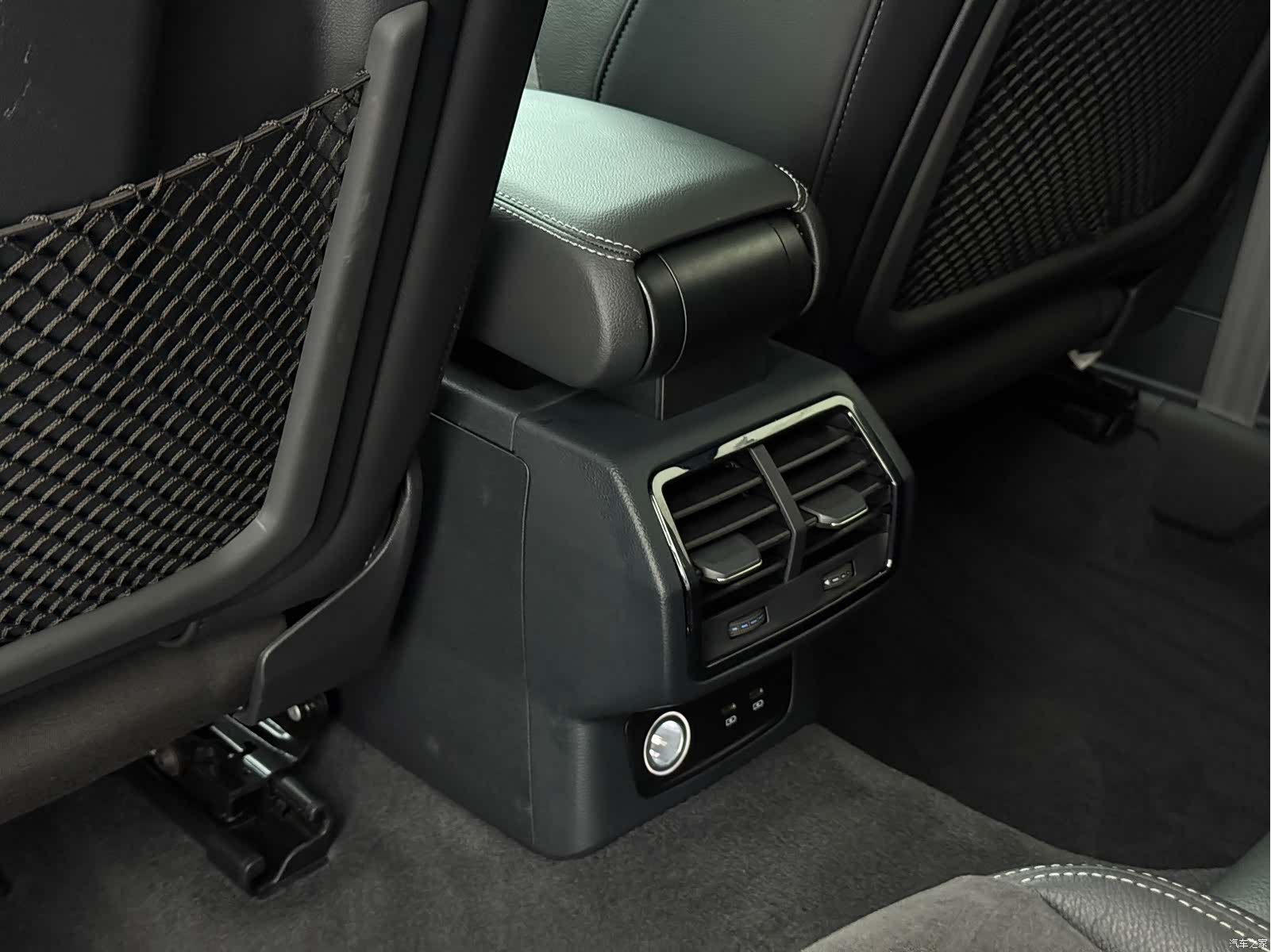 Audi Q3, 2022 9
