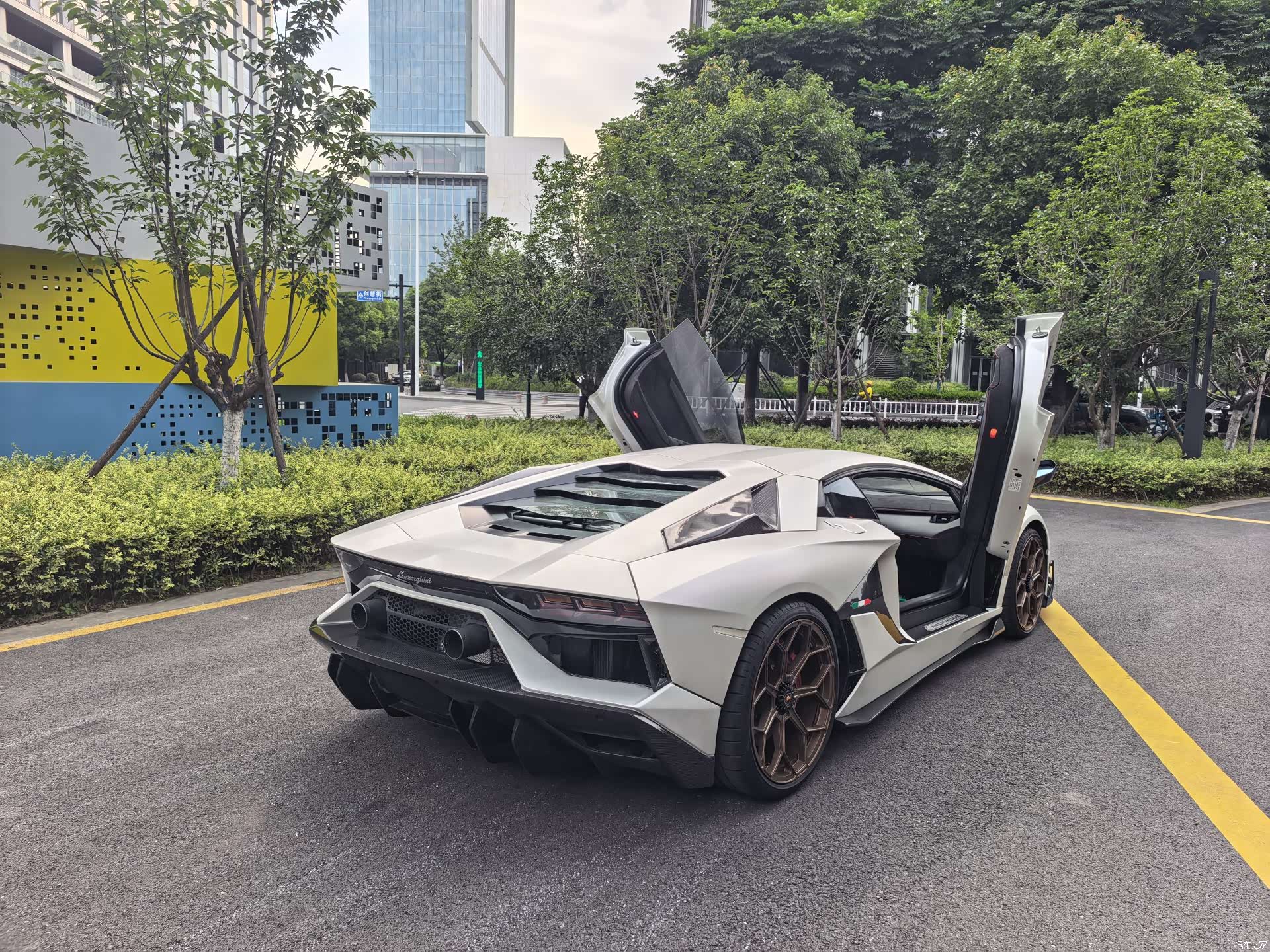 Lamborghini Aventador, 2013 13