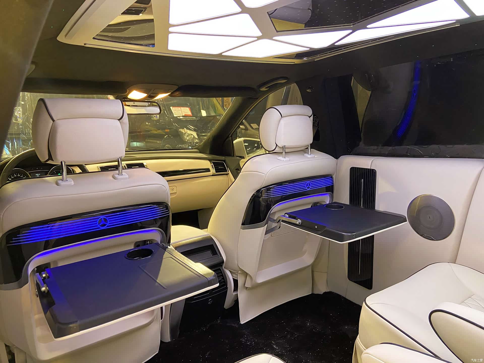 Mercedes-Benz R-Class, 2012 22
