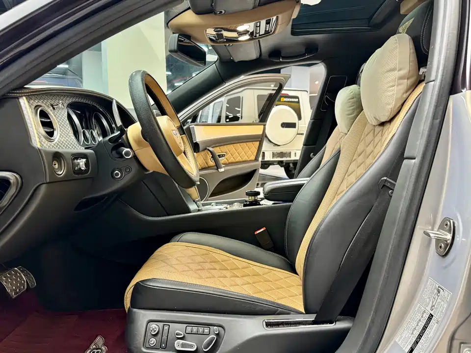 Bentley Flying
